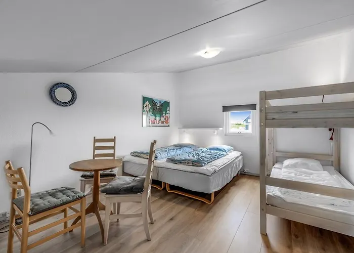 Jari - 200m From The Sea By Interhome